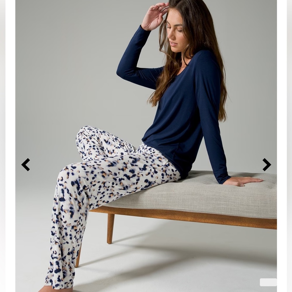 Soma Cool Nights PJ set Long Sleeve + Pant M R Artic Leopard Ivory NWT